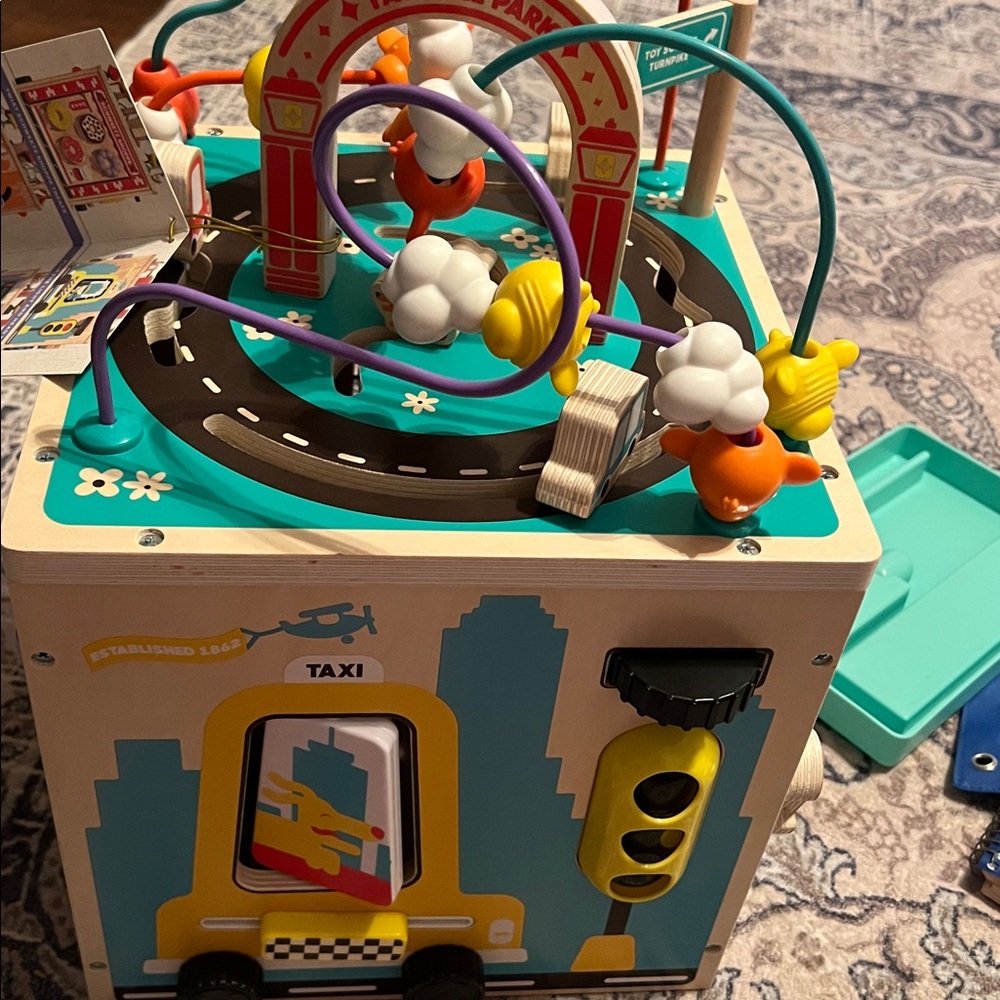 FAO Schwarz Multicolor Activity Cube